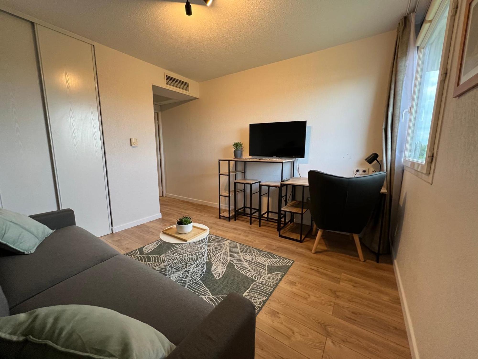Appart'Hotel - Gare Tgv - Courtine - Confluence - 411 亞維農 外观 照片